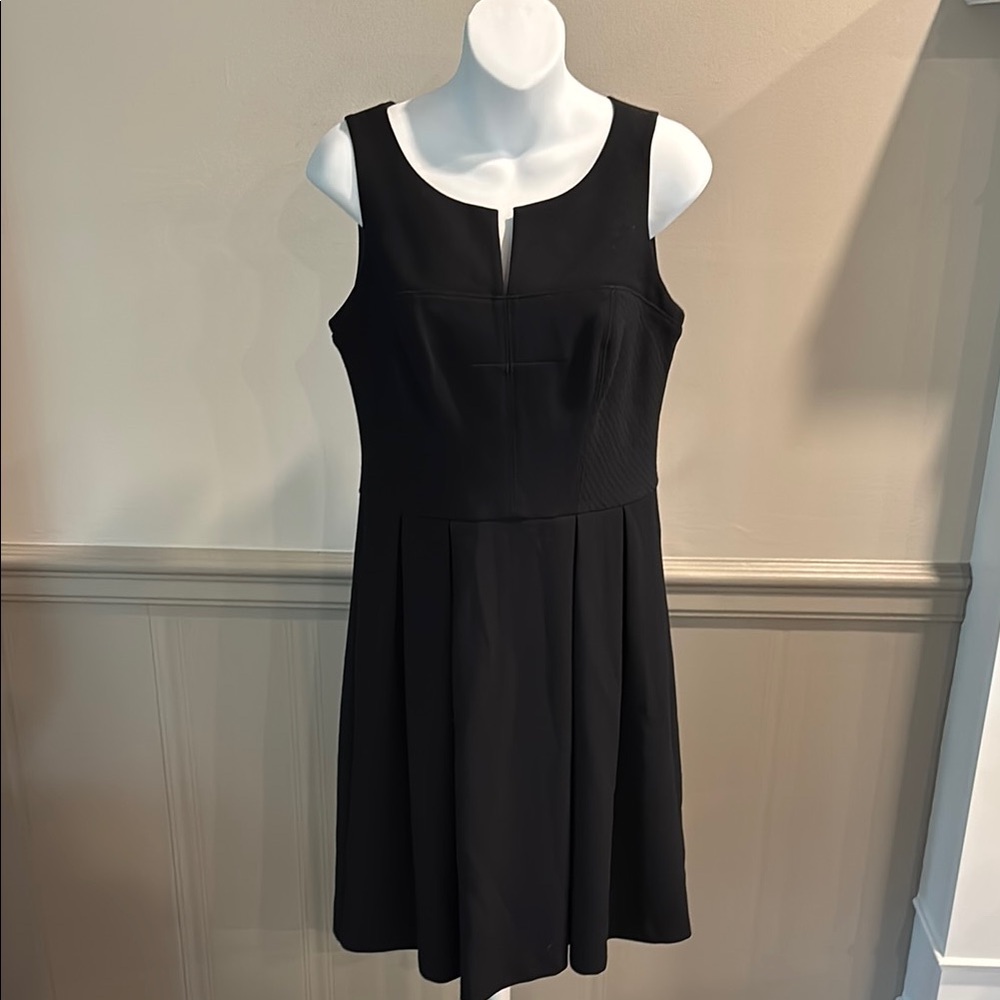 White House Black‎ Market Elegant Black Sleeveless Dress Size 6